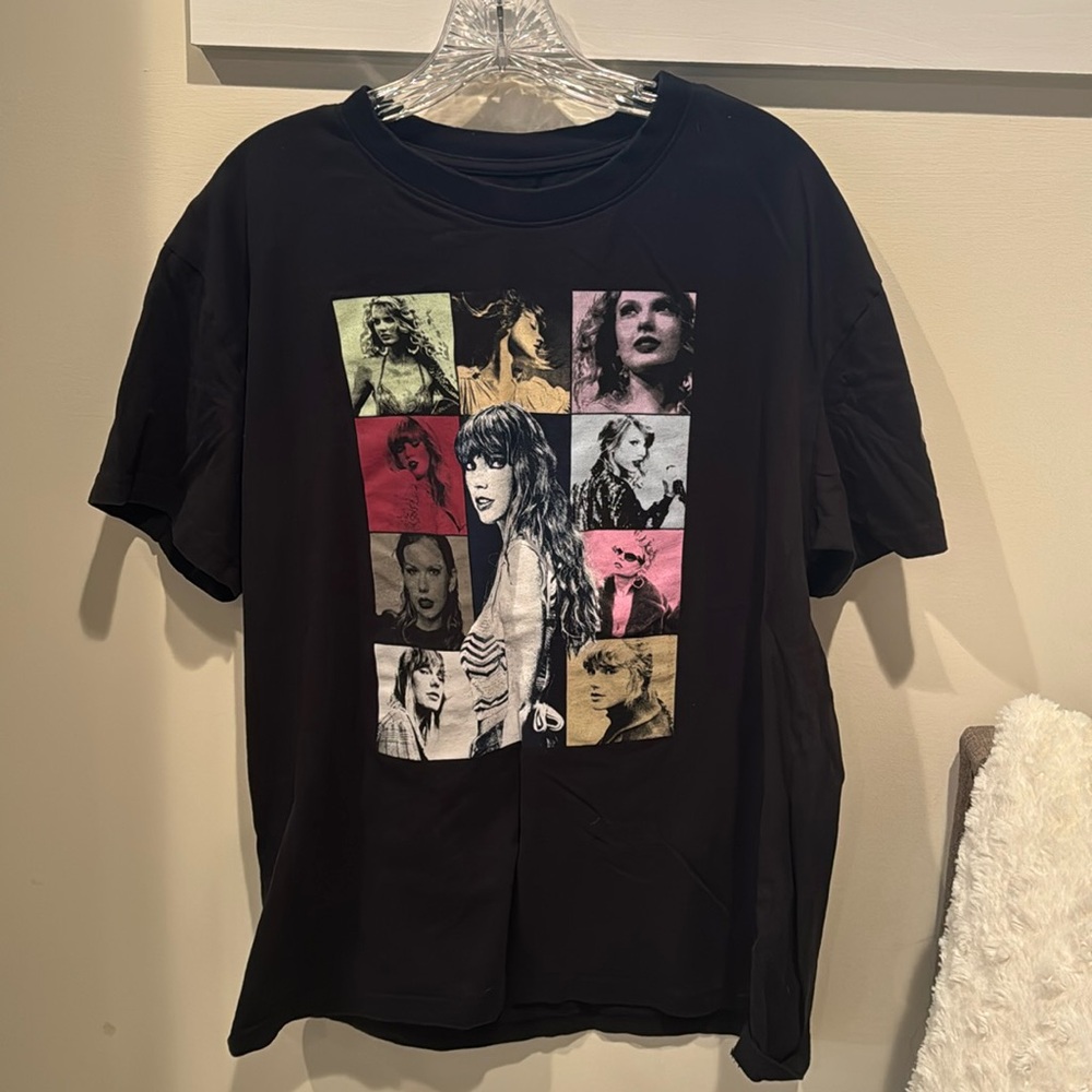 Taylor swift eras tour tshirt size L